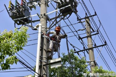 昆山市供電公司更換自動(dòng)化開關(guān)、安裝調(diào)試配電開關(guān)監(jiān)控終端