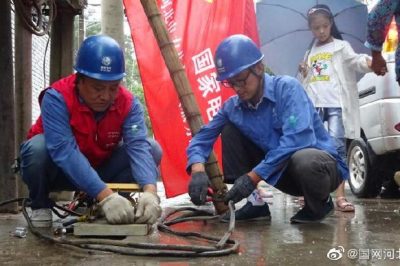 行唐縣供電公司不間斷開展故障搶修作業(yè)，確保居民客戶正常供電