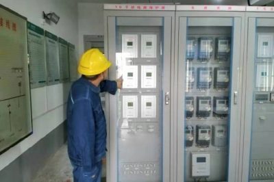5座35千伏變電站設備運行情況進行巡視檢查、核對數(shù)據(jù)、負荷測溫、梳通防洪渠