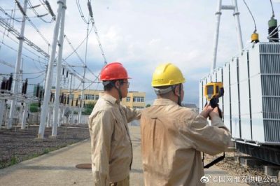 盱眙縣供電公司110千伏梁營(yíng)變電站進(jìn)行巡視、測(cè)溫