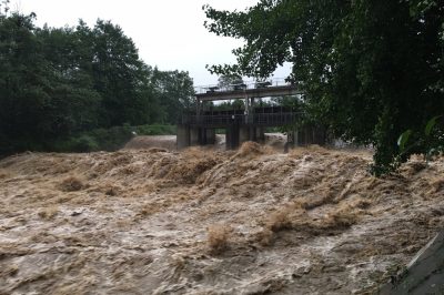 特大暴雨襲蓉，成都供電公司趕赴多地災(zāi)區(qū)搶修