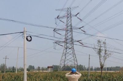 500千伏艾姚、艾湖線開展保電特巡工作