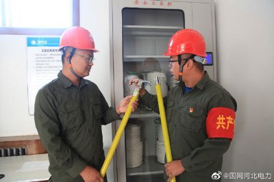 國(guó)慶保電前‘診斷’安全工器具 保安全！