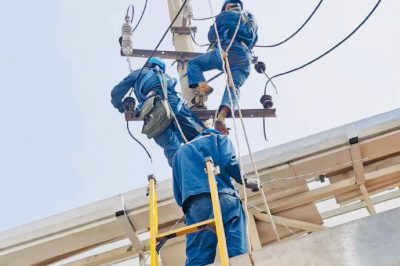 渭南供電公司完成10千伏西岳線3#環(huán)網柜重要用戶備用電纜接引和綜合消缺工作