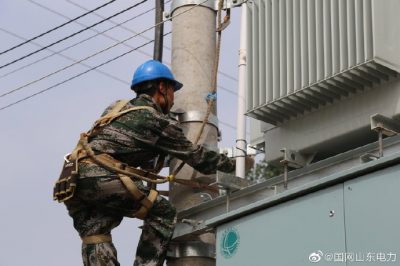 臨沂供電公司對東張嶺村新上400千伏安變壓器一臺