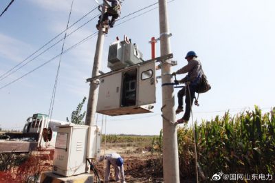 楊廟臺(tái)區(qū)機(jī)井灌溉用電線路進(jìn)行改造