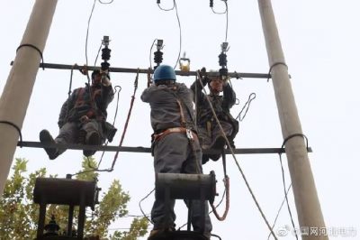 中韓村臺(tái)區(qū)機(jī)井灌溉用電線路進(jìn)行改造