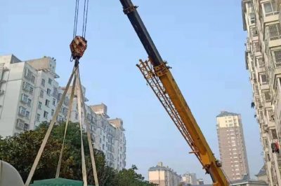 錦繡華庭小區(qū)開(kāi)展降壓改造工程