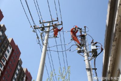 濱城區(qū)供電公司對10千伏郭王線進(jìn)行線路檢修
