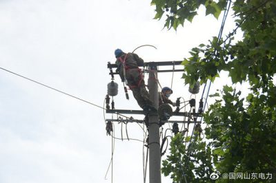 更換絕緣導線，安裝智能開關(guān)和斷路器