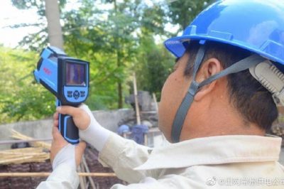 對南山竹海5A級景區(qū)的供電設備開展紅外測溫工作