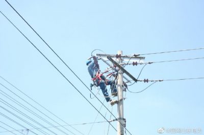 加快小區(qū)配電工程建設(shè)??保障居民用電無憂