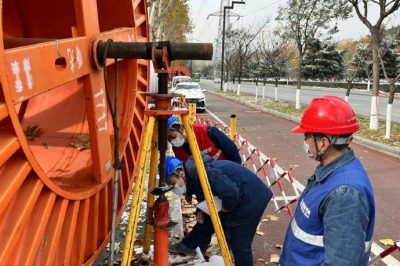 110千伏杜城輸電線路工程井然有序的開展著電纜敷設(shè)